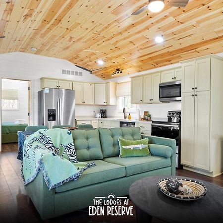The Lodges At Eden Reserve - Pet Friendly Cabins Near Ark Williamstown Kültér fotó