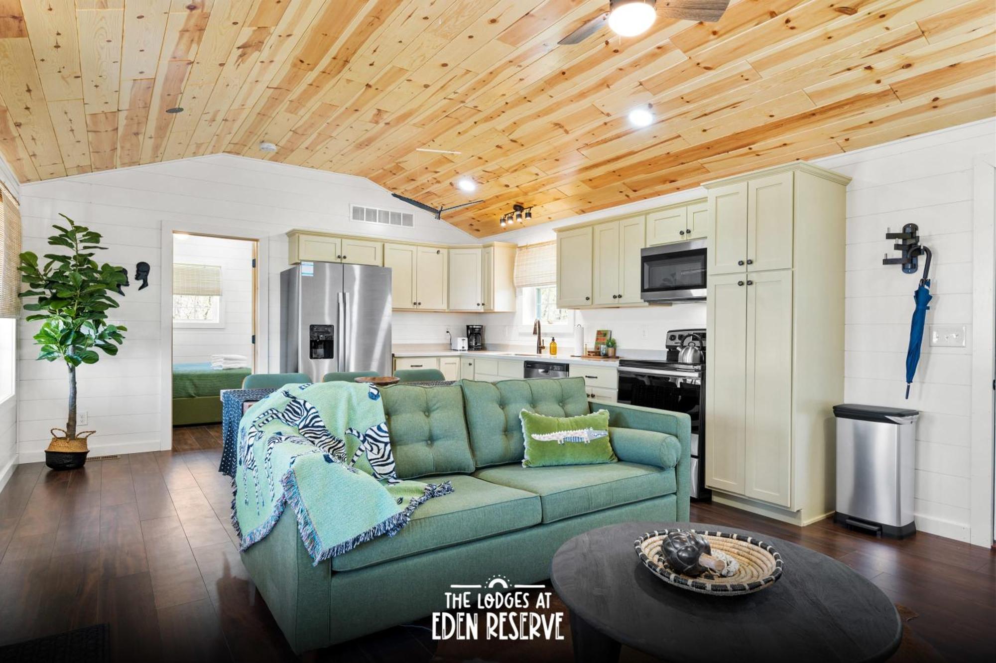 The Lodges At Eden Reserve - Pet Friendly Cabins Near Ark Williamstown Kültér fotó
