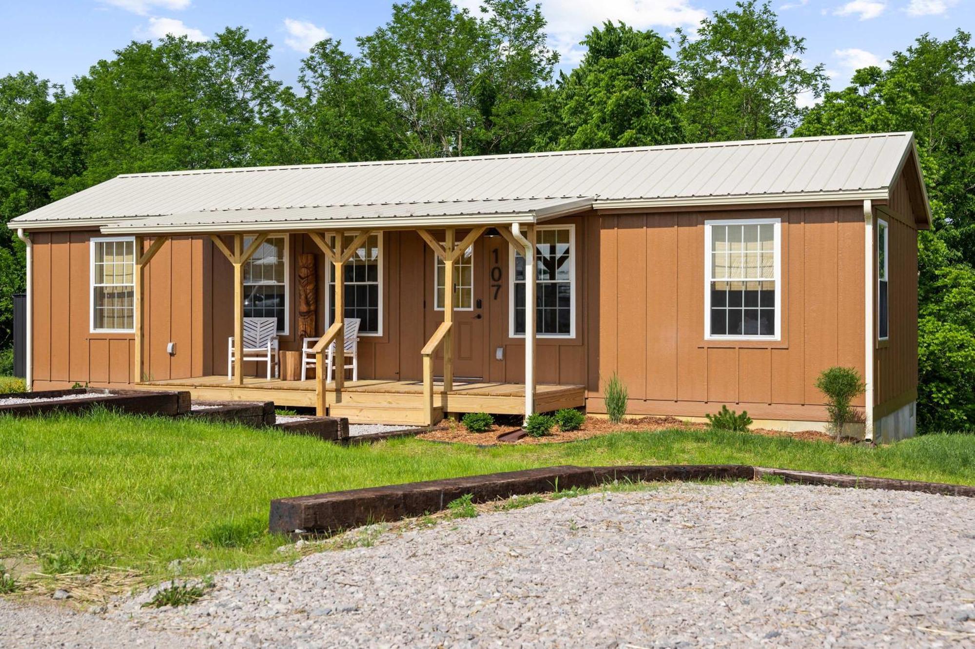 The Lodges At Eden Reserve - Pet Friendly Cabins Near Ark Williamstown Kültér fotó